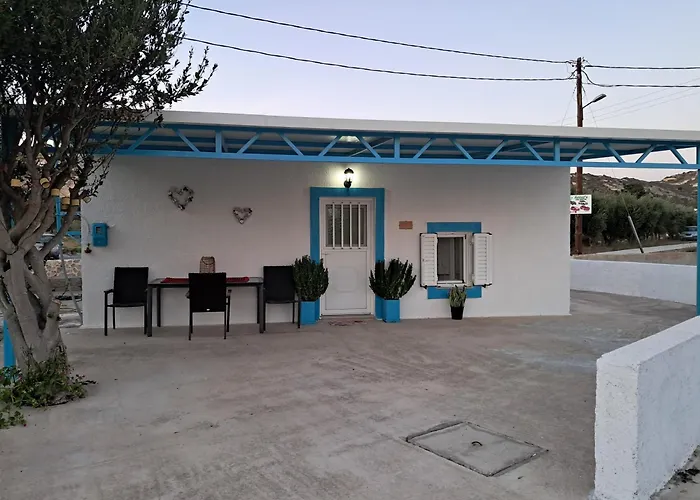 Nikol\'S House