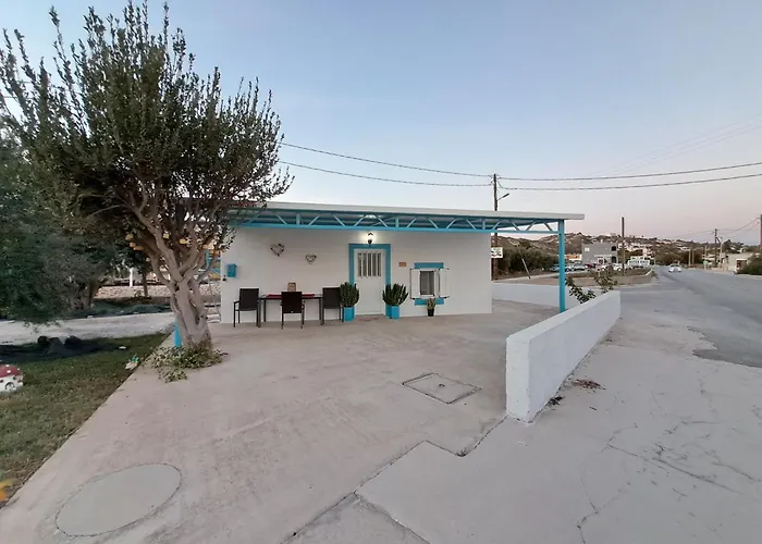 Nikol\'S House